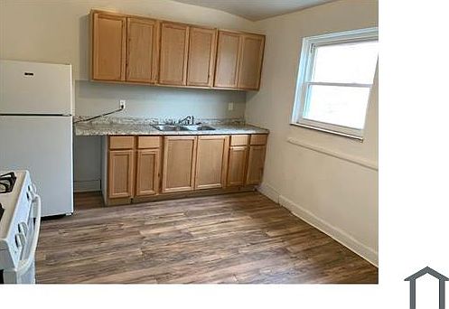 5th image of 14753 Saint Marys St #2