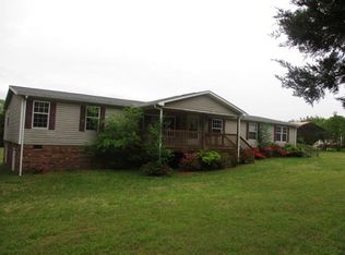 1207 Crawford Rd, Halifax, VA 24558