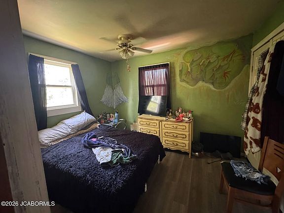 4th image of 1319 Onie St