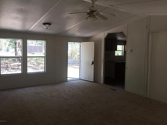 3rd image of 17288 Ridgewood Dr S