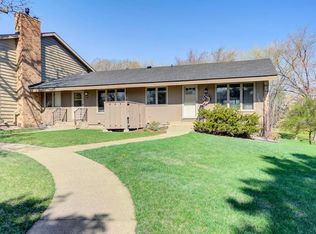 68 Windsor Ct, New Brighton, MN 55112