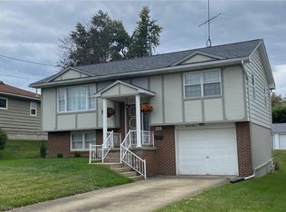 601 E Taggart St, East Palestine, OH