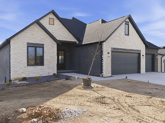 2nd image of 6032 S Clay Avenue