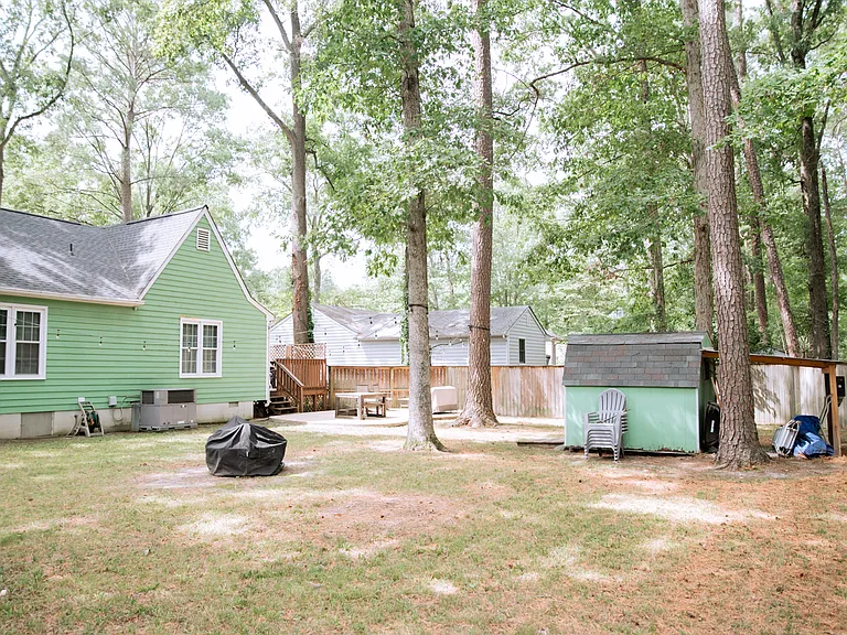 2606 Jordan Ct — Photo 15