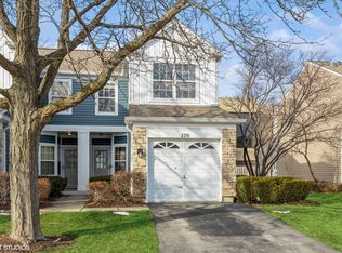 170 Oakton Dr, Lombard, IL 60148