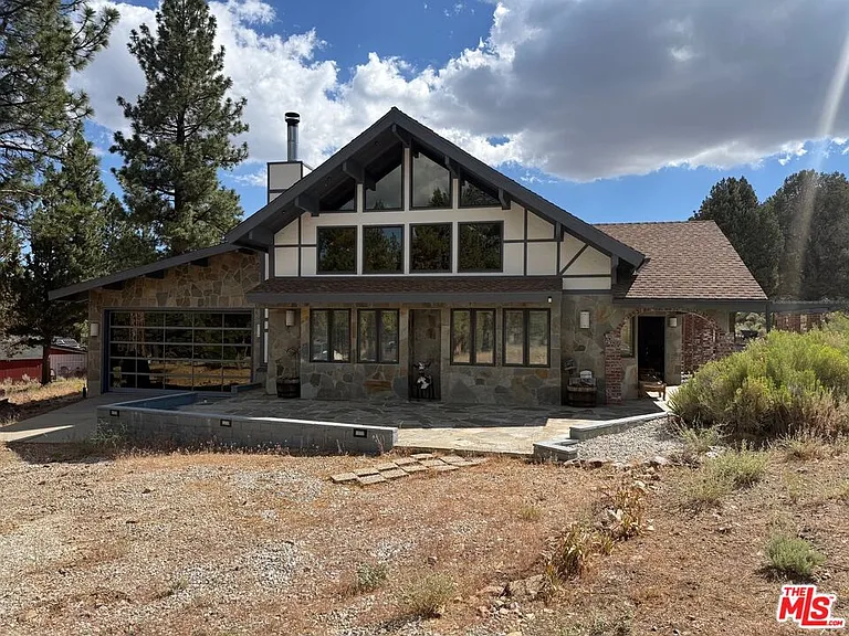 1196 Willow Ln — Photo 32