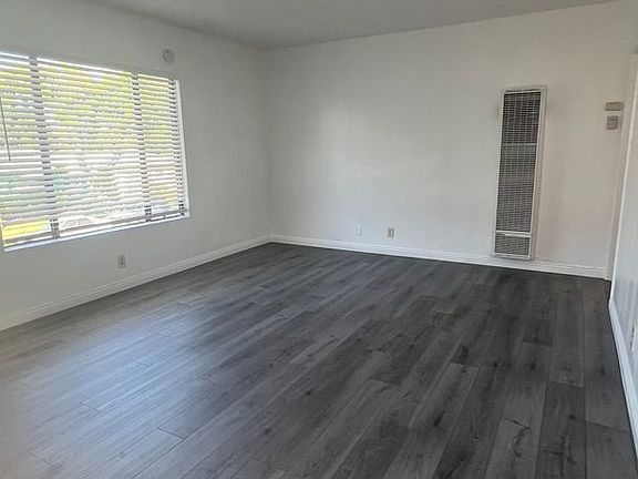 5th image of 11872 Sproul St