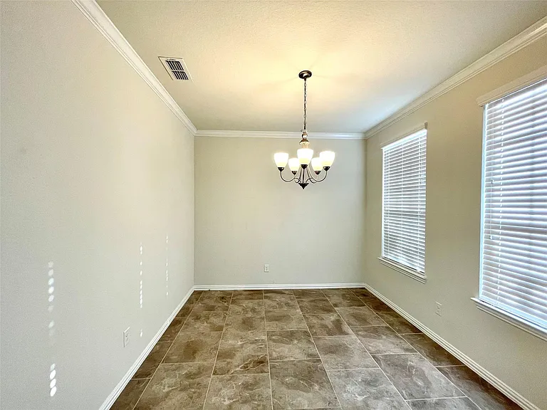 1915 Orchard Berry Ln — Photo 17