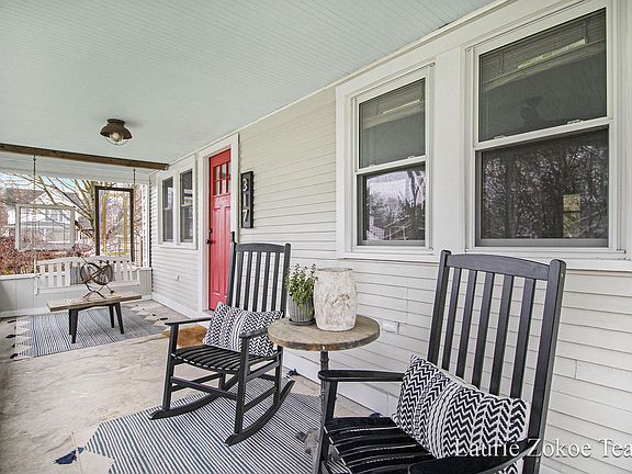 4th image of 317 Pleasant Ave