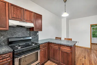 Rented by Rennit Inc.