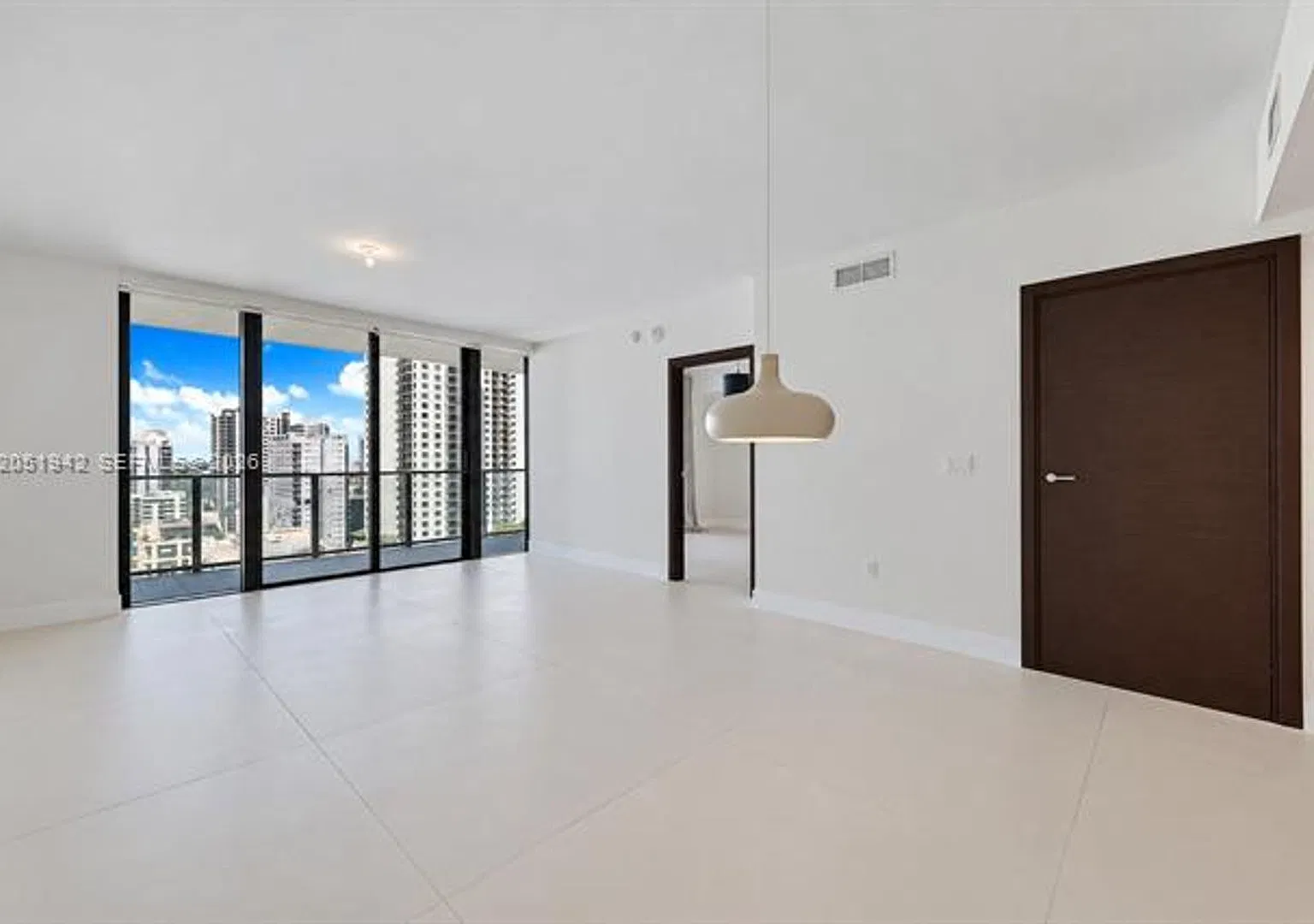 1000 Brickell Plz cu-2110, Miami, FL 33131 — Photo 3