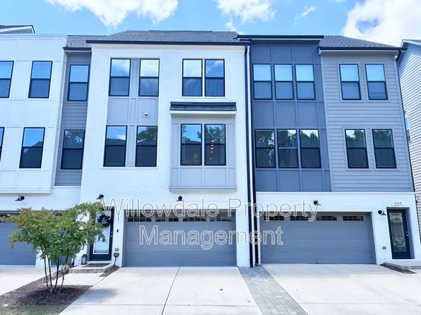 1111 Kiernan Grove Ln, Cary, NC 27519