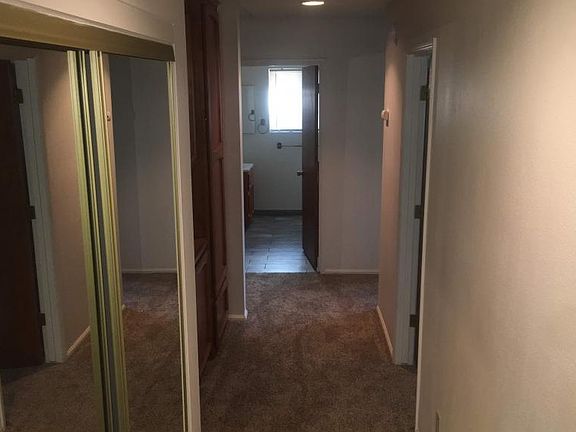 5th image of 44440 Mayberry Ave