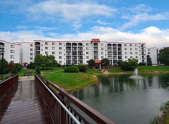 2nd image of 375 Plum Creek Dr APT 107