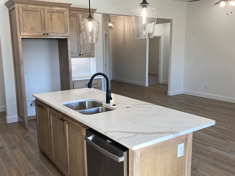 2836 Kingswood Dr — Photo 13