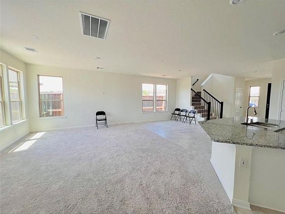 4th image of 4939 Hickory Deer Ln #4939