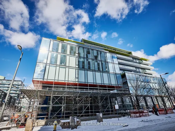 180 Mill St #S560, Toronto, ON M5A 0S7