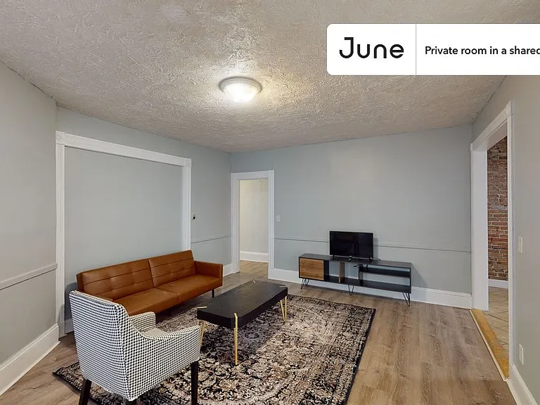 11 Islington St #A — Photo 6