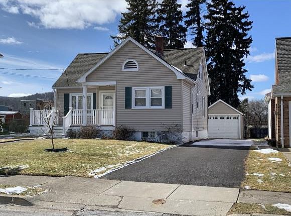 1st image of 28 Rush Ave