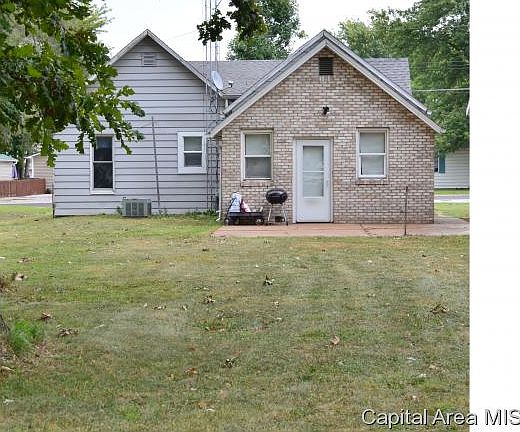 2nd image of 1141 N Noble St