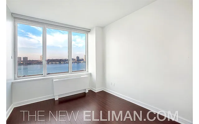 Rented by Douglas Elliman | media 19
