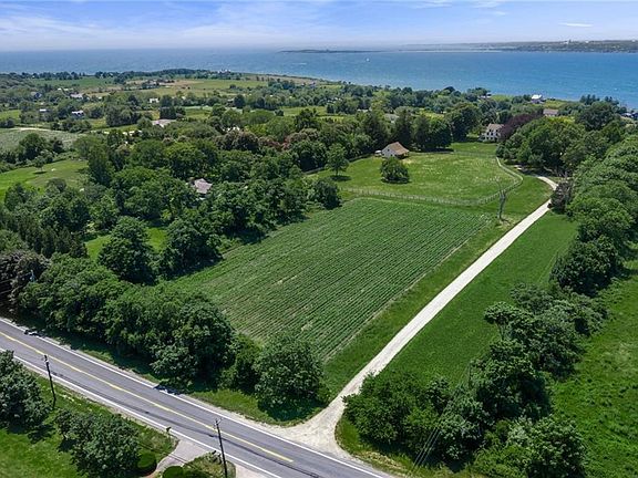 5th image of 6 Bay Farm Ln
