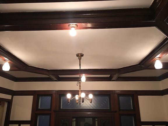 3rd image of 543 N West St
