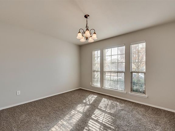 5th image of 4012 Eric Dr