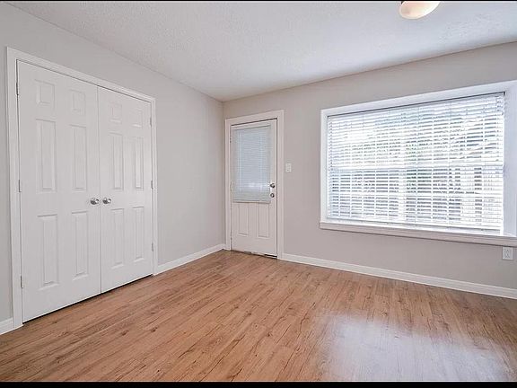 5th image of 15205 Buckle Ln #2