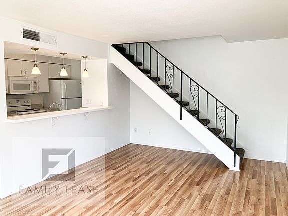 3rd image of 6755 E Calle La Paz