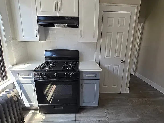 494 E 23rd St #8 — Photo 3