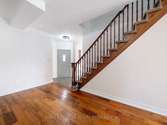 3rd image of 151 Raymond Cres