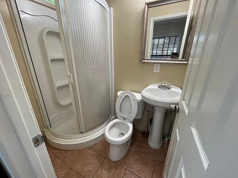 5800 Lindo Paseo #4 — Photo 5