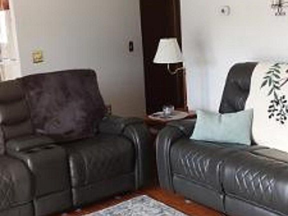 3rd image of 6884 Nickis Ln