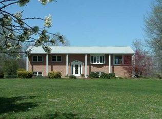 118 Dorsch Ln, Derry, PA 15627