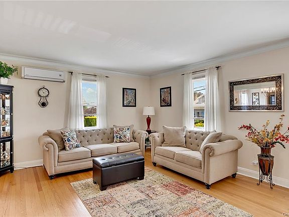 3rd image of 283 Roberts Ave