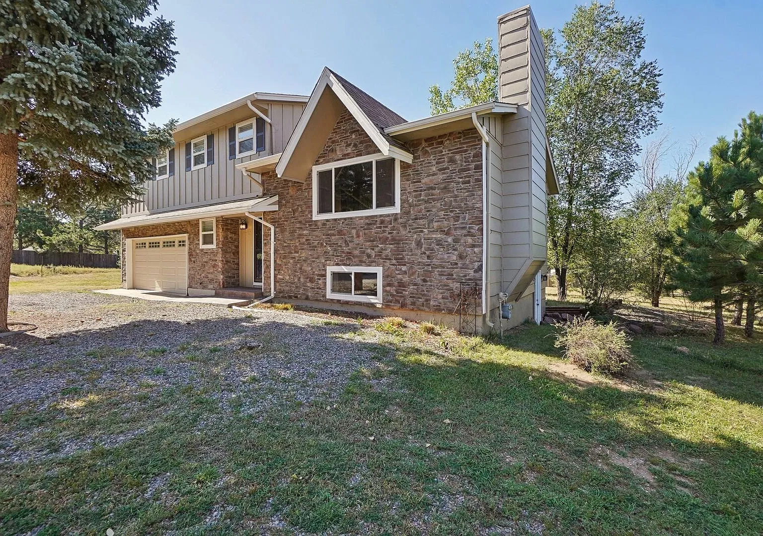 Market At Chapel Hills 4bd On .6 Acre Lot — Photo 3