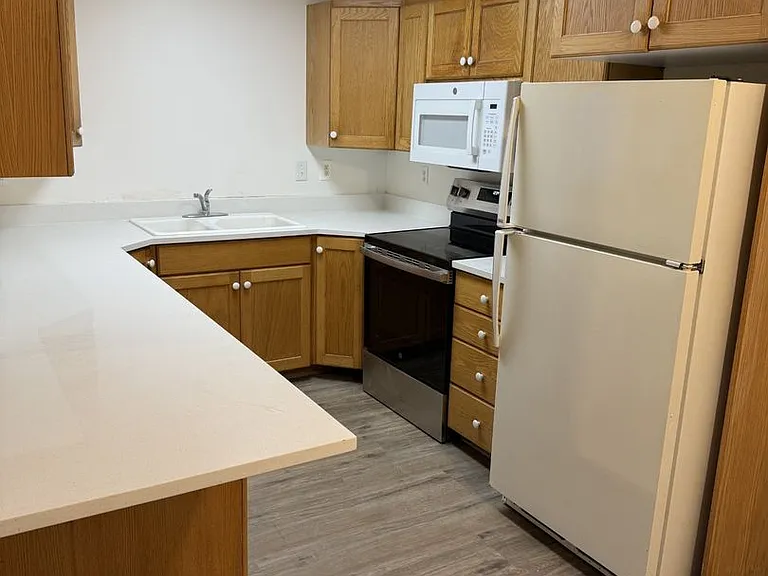 1388 N 1300 W — Photo 1