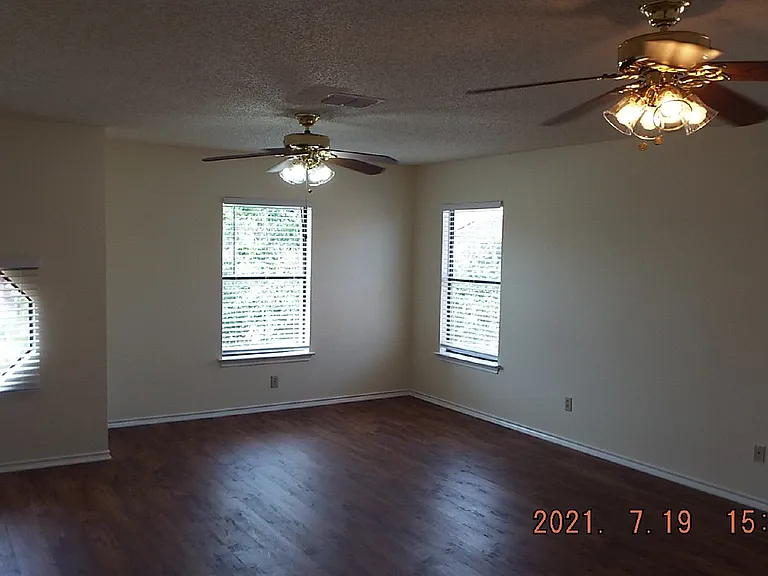 6311 Encanto Point Dr — Photo 11