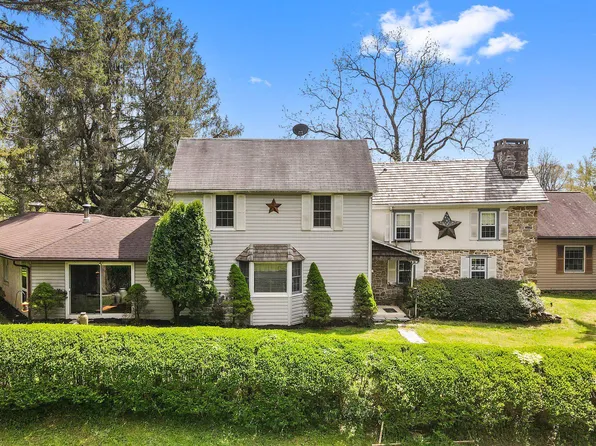 150 Mine Hole Rd, Elverson, PA 19520
