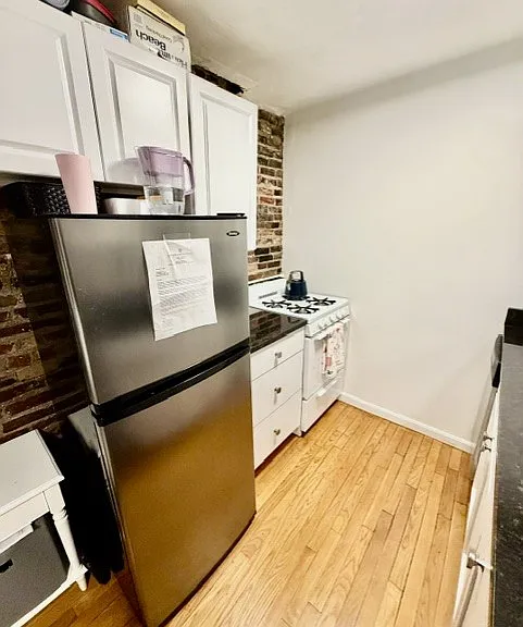 40 Clark St #B — Photo 16