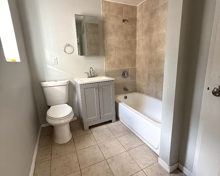 32 Beech St #C3 — Photo 9