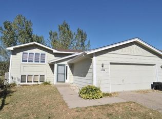 1104 Polk St S, Shakopee, MN 55379