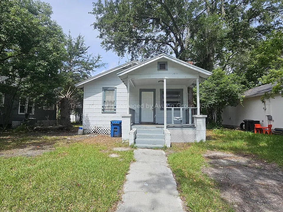 738 Westbrook Rd
