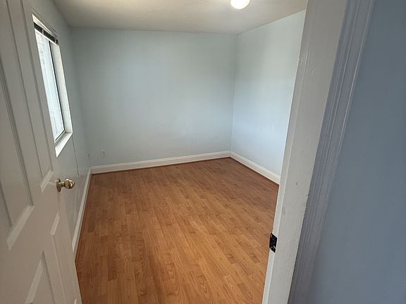 3rd image of 768 E 57th Ave