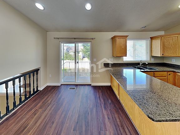 4th image of 1495 N 2325 W