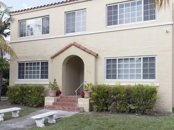 223 Phoenetia Ave APT 5, Miami, FL 33134