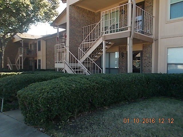 1st image of 849 S Gun Barrel Ln APT D4