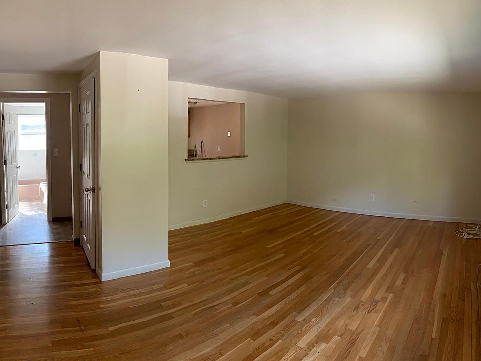 125 Royal Dane Ln Abington MA Zillow