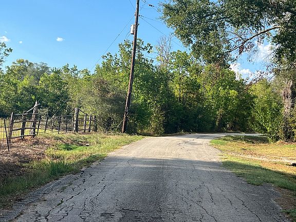 5th image of 131 County Road 2364